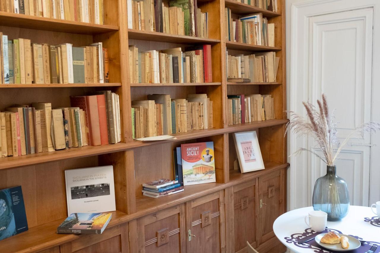 Sognalibro Bed And Books Bed & Breakfast รากูซา ภายนอก รูปภาพ